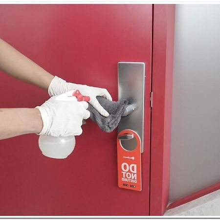 Reddoorz Plus Near Stie Ykpn 2 Maguwo Buitenkant foto